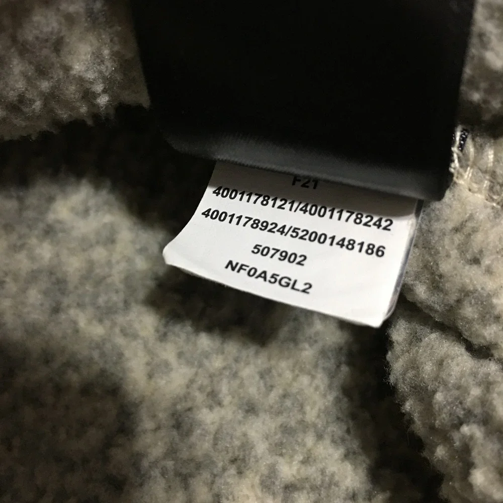 The North Face 1/4 Zip Sweater Pullover Men Medium Oatmeal Gordon Lyons Fleece